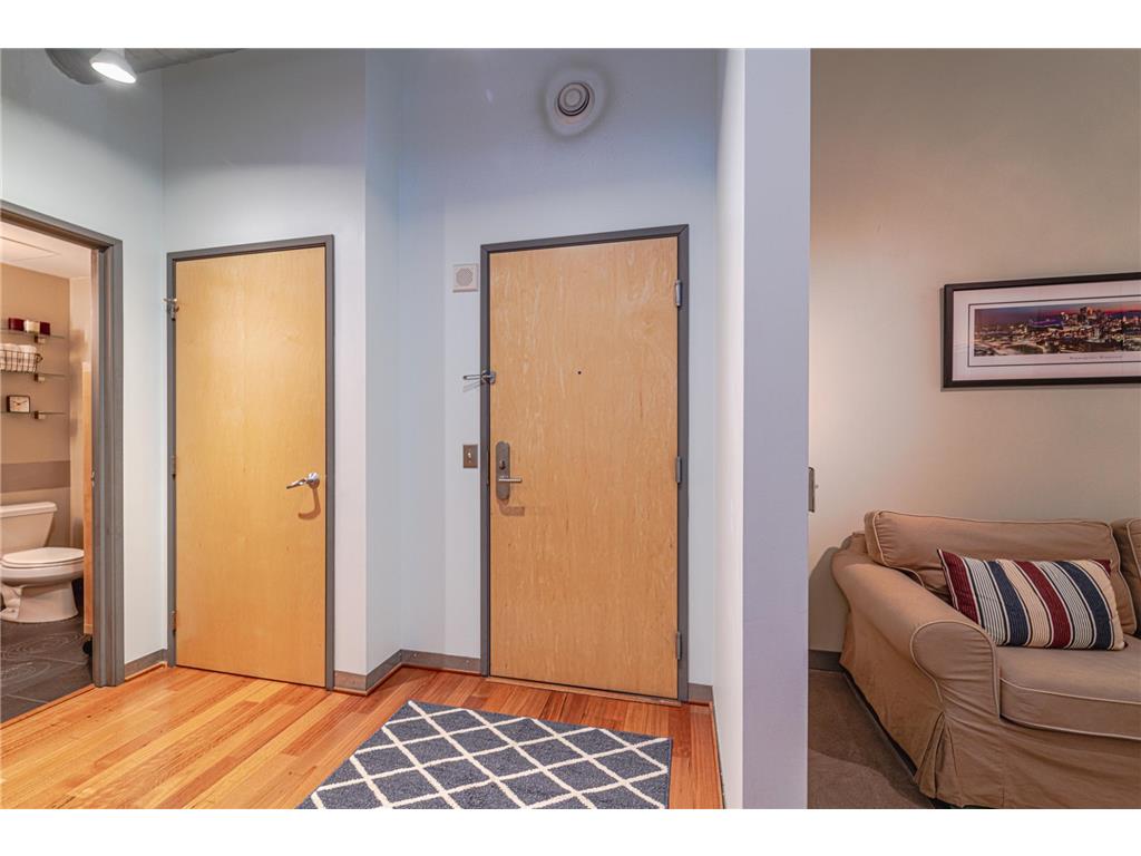 250 Park Avenue #304 Minneapolis MN 55415 7039480 image9