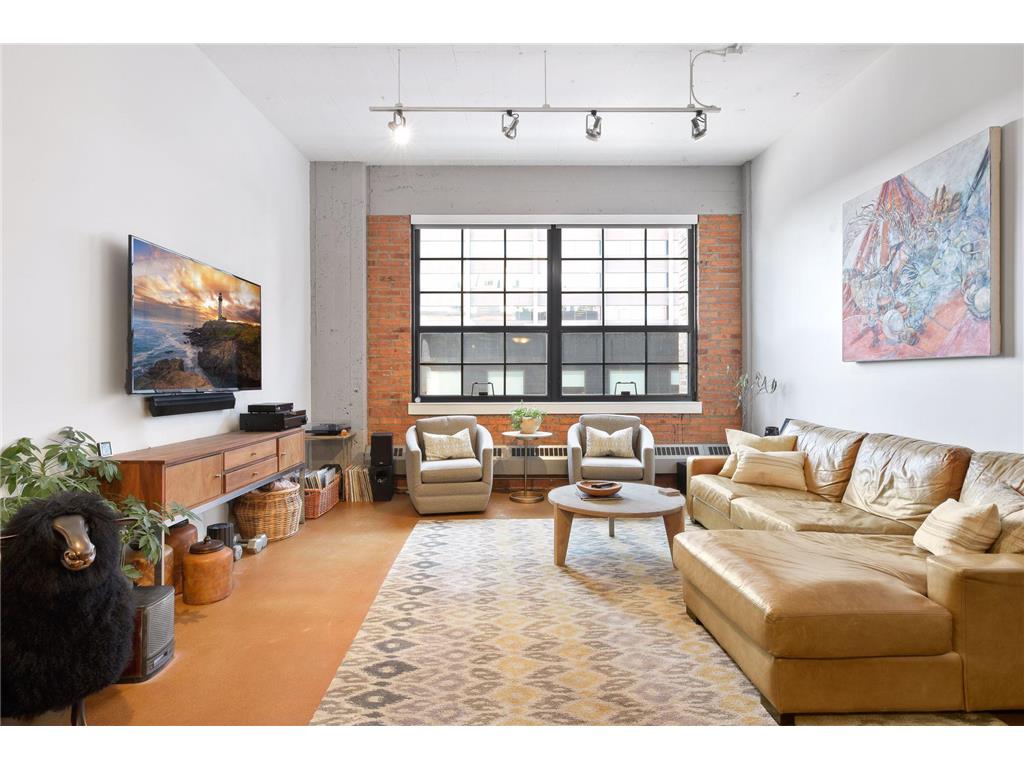 250 Park Avenue #404 Minneapolis MN 55415 6640181 image1