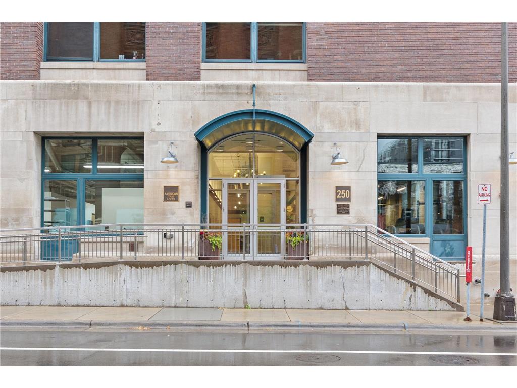 250 Park Avenue #502 Minneapolis MN 55415 7018708 image2