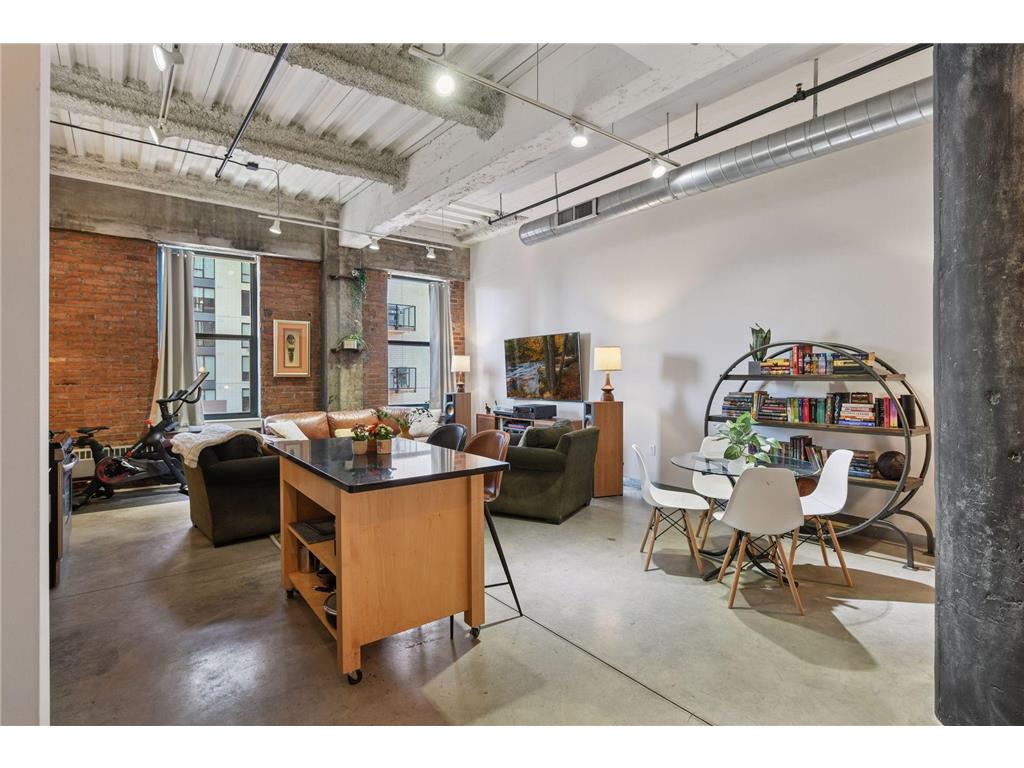 250 Park Avenue #610 Minneapolis MN 55415 7010853 image2