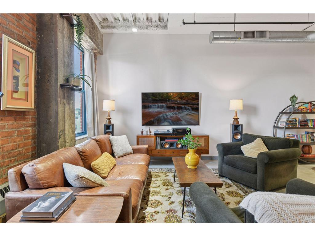 250 Park Avenue #610 Minneapolis MN 55415 7010853 image7