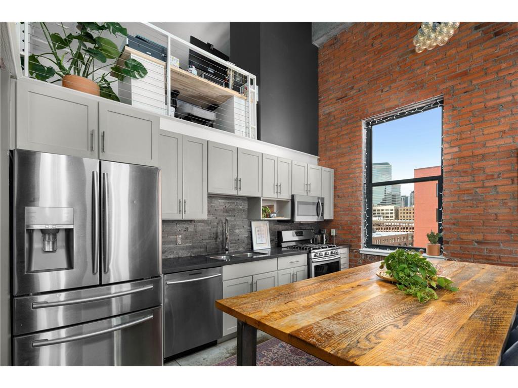 250 Park Avenue #709 Minneapolis MN 55415 6372518 image1