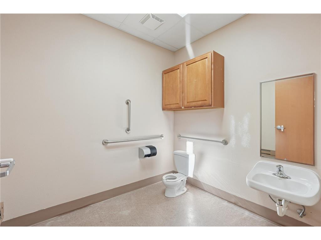 250 Quarry Road River Falls WI 54022 6813050 image44