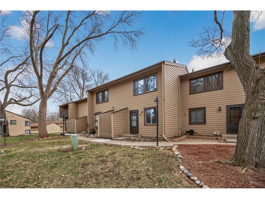 250 W Eagle Lake Drive Maple Grove MN 55369 7048175 image1