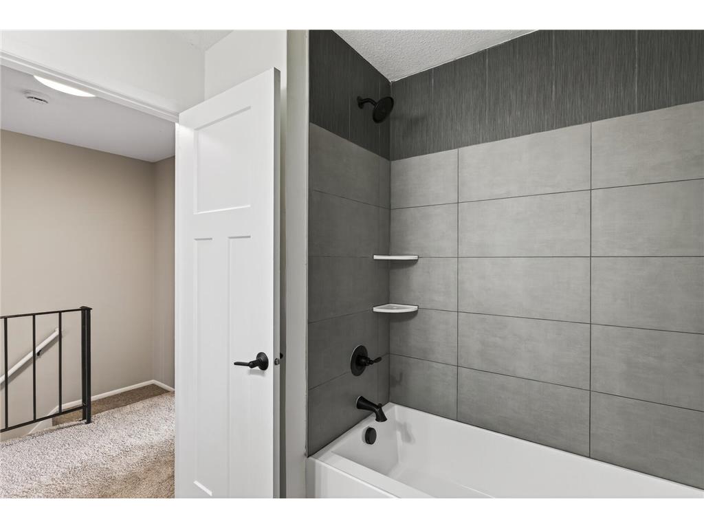 250 W Eagle Lake Drive Maple Grove MN 55369 7048175 image11