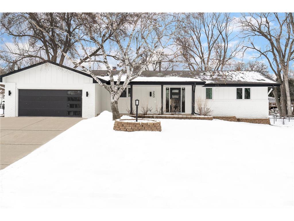 250 Yosemite Circle N, Golden Valley, MN, 55422 MLS 6337608 Edina