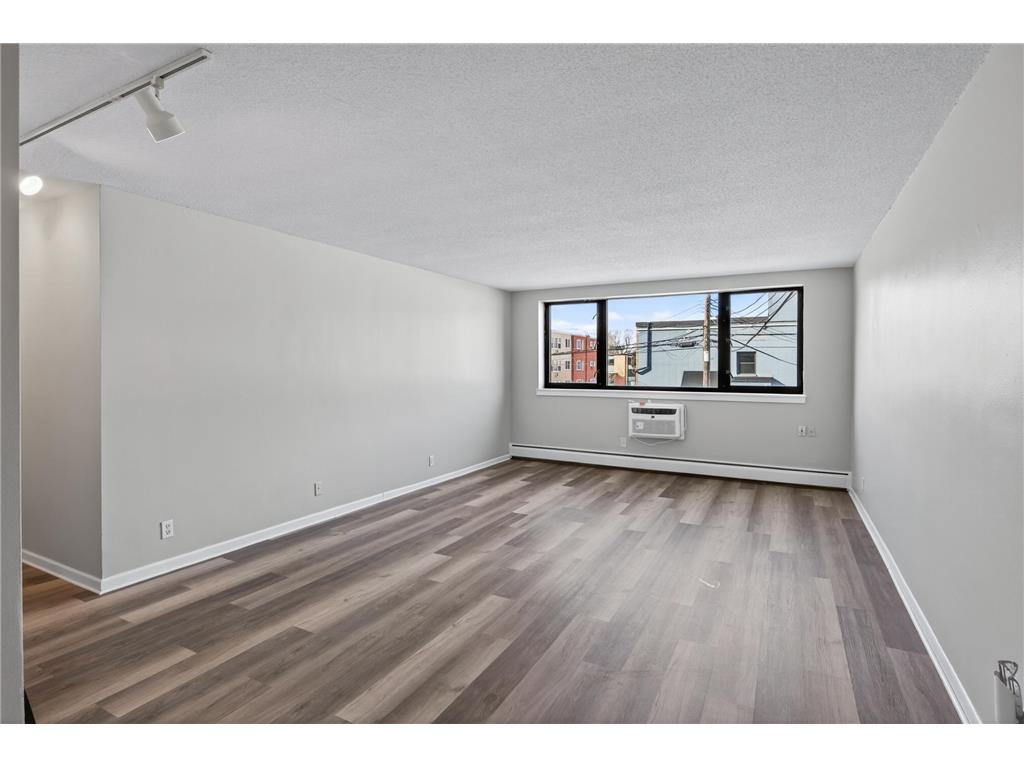 2500 Blaisdell Avenue #206 Minneapolis MN 55404 7027222 image8