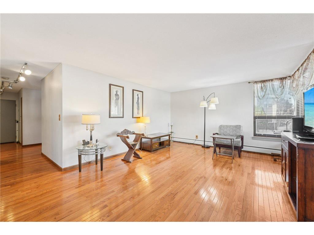 2500 Blaisdell Avenue #211 Minneapolis MN 55404 7000246 image13