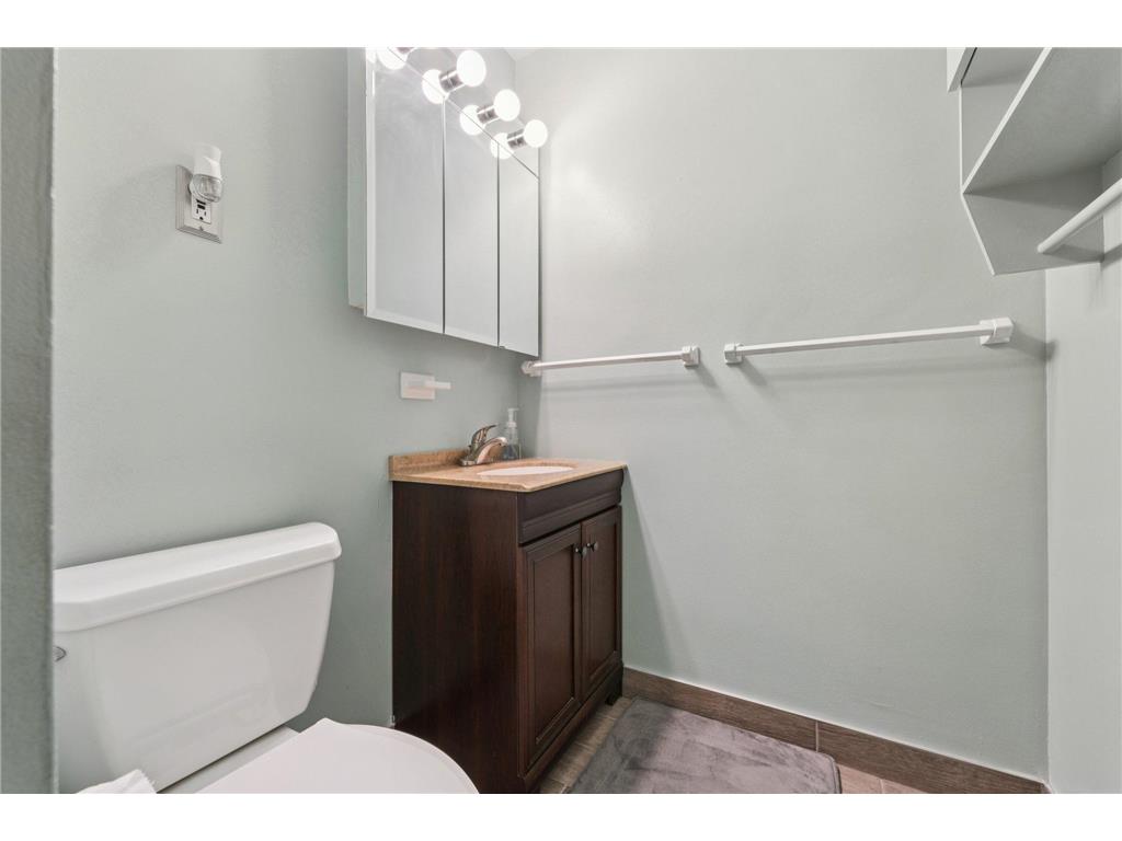 2500 Blaisdell Avenue #211 Minneapolis MN 55404 7000246 image23