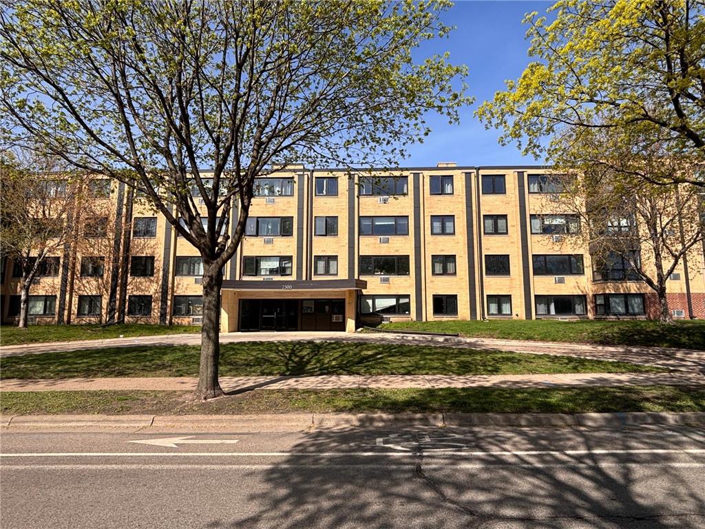 2500 Blaisdell Avenue #404 Minneapolis MN 55404 7053710 image26