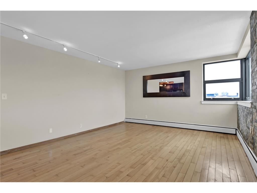 2500 Blaisdell Avenue #404 Minneapolis MN 55404 7053710 image7