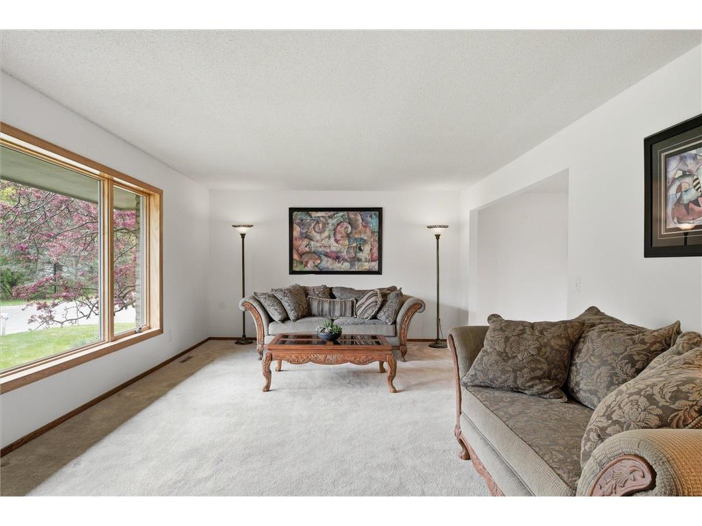 2500 Highland View Avenue S Burnsville MN 55337 7074968 image25