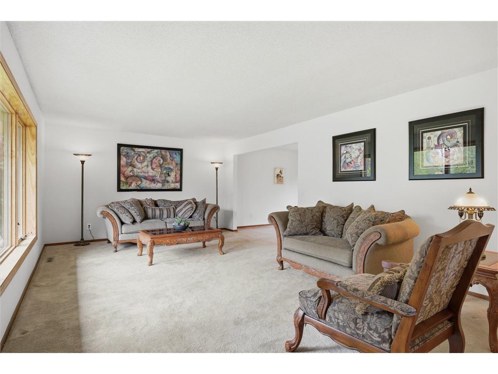 2500 Highland View Avenue S Burnsville MN 55337 7074968 image27