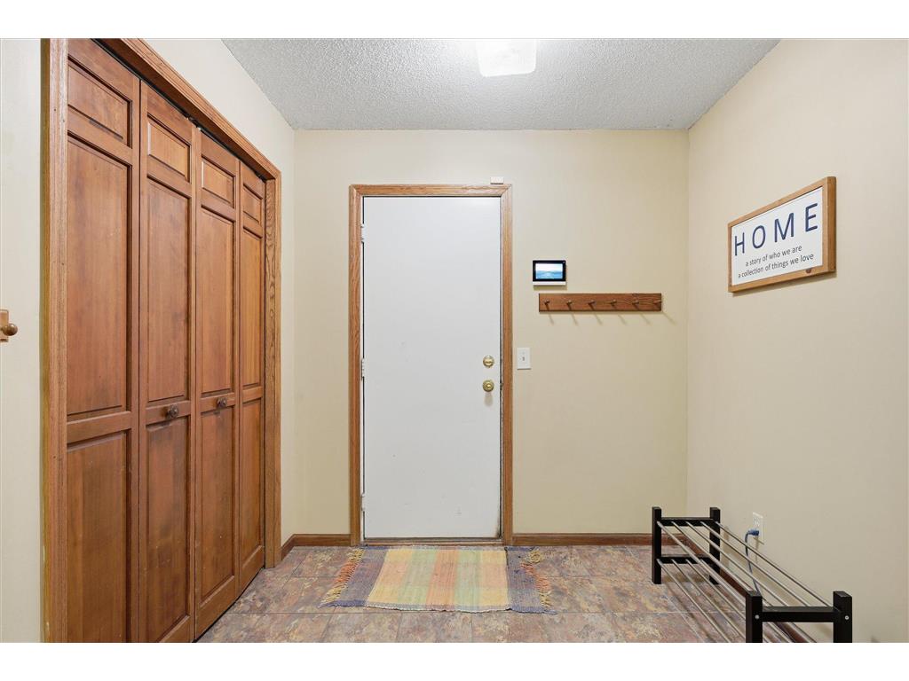 2500 Highland View Avenue S Burnsville MN 55337 7074968 image46