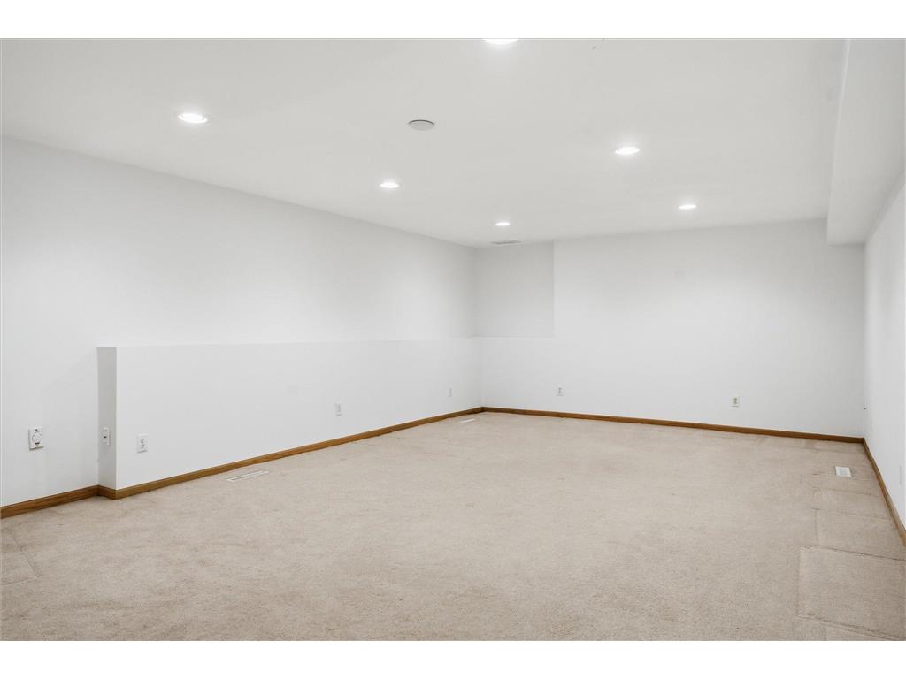 2500 Highland View Avenue S Burnsville MN 55337 7074968 image59