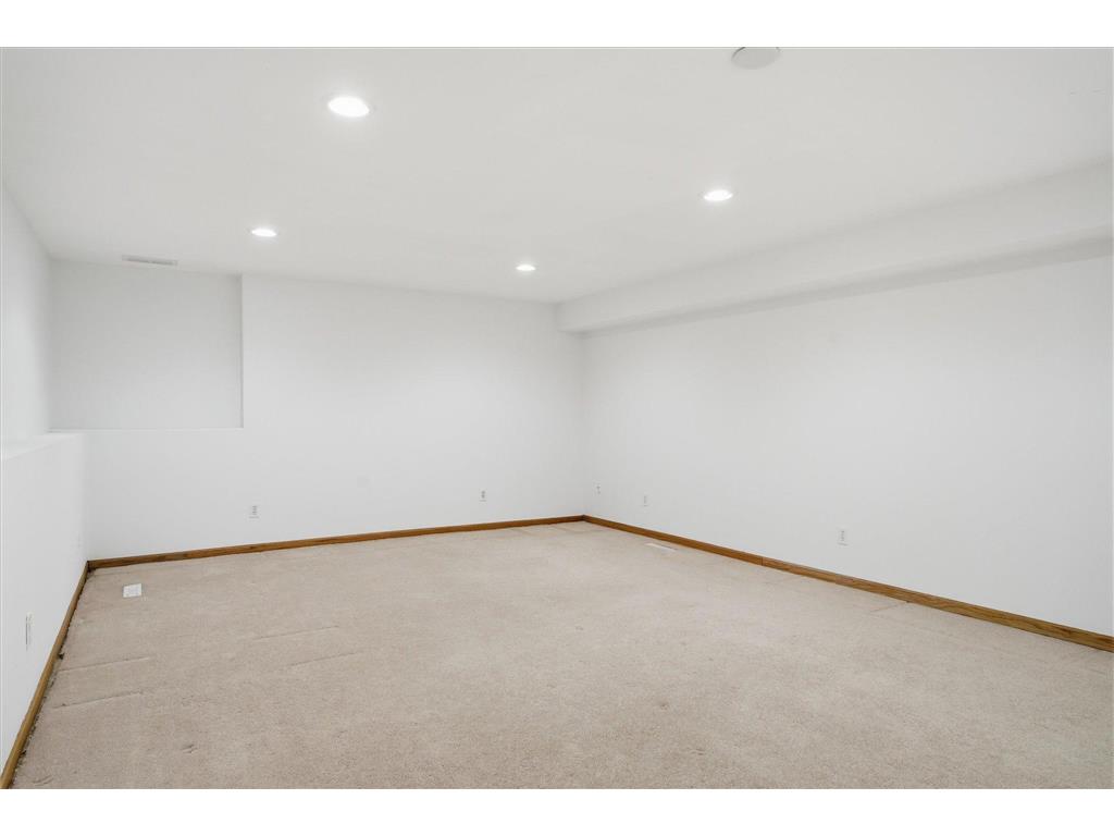 2500 Highland View Avenue S Burnsville MN 55337 7074968 image60