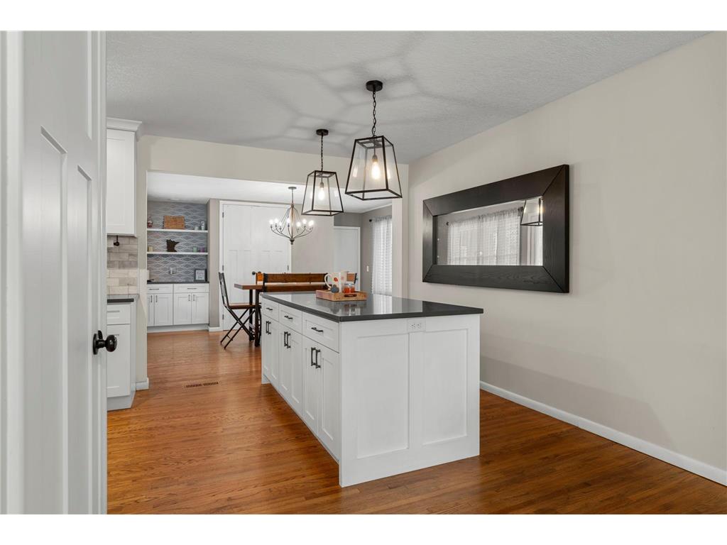 2500 Xylon Avenue S Saint Louis Park MN 55426 6806570 image8