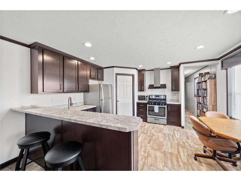 2501 Lowry Avenue NE #222 Saint Anthony MN 55418 6682422 image1