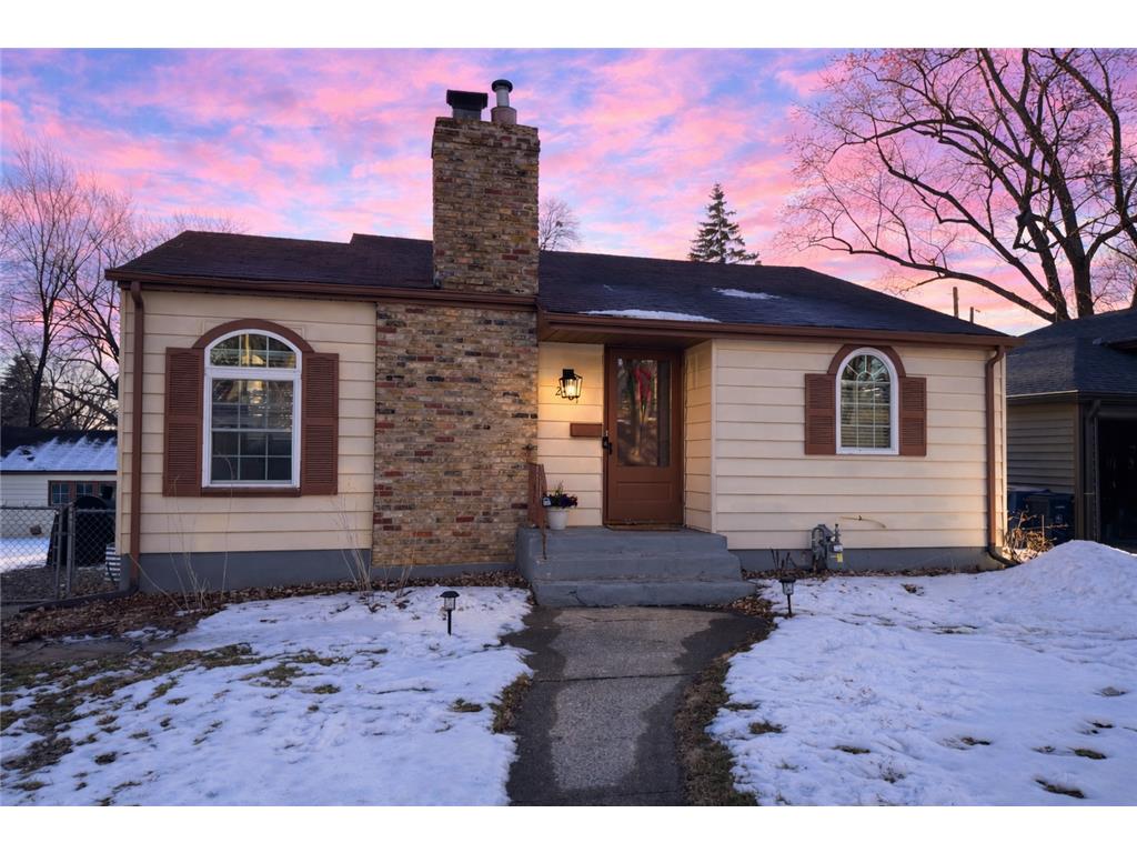 2501 Meridian Drive Golden Valley MN 55422 7024862 image1