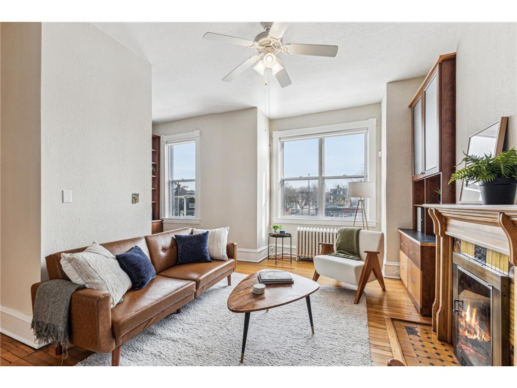 2502 Lyndale Avenue S #2502B Minneapolis MN 55405 6647876 image1