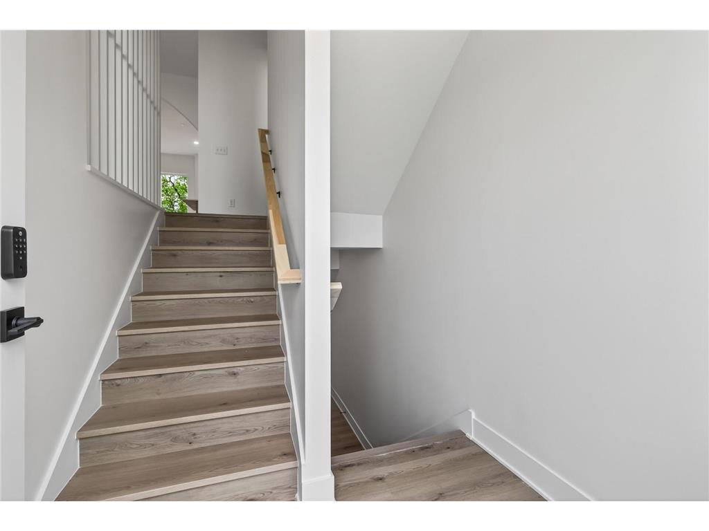 2503 Jansen Avenue White Bear Lake MN 55110 7077178 image3