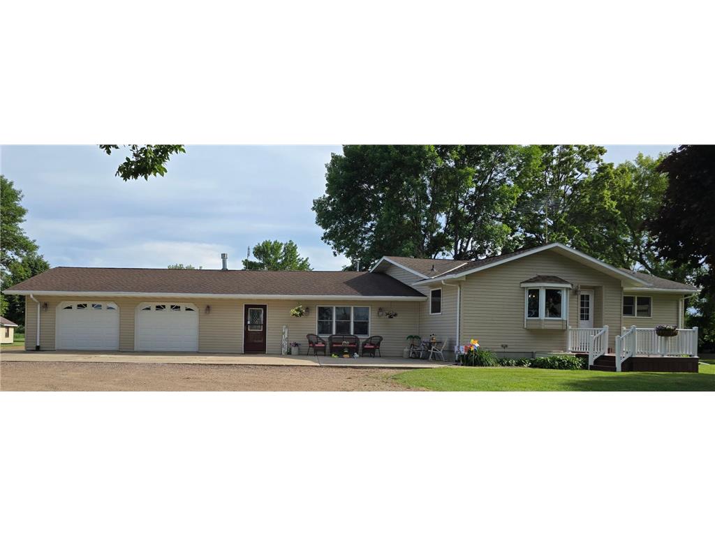 2504 3rd Avenue Mountain Lake MN 56159 6552941 image1