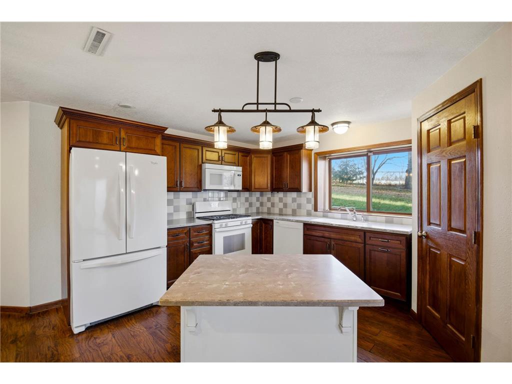 2504 4th Avenue NW Austin MN 55912 7025062 image48