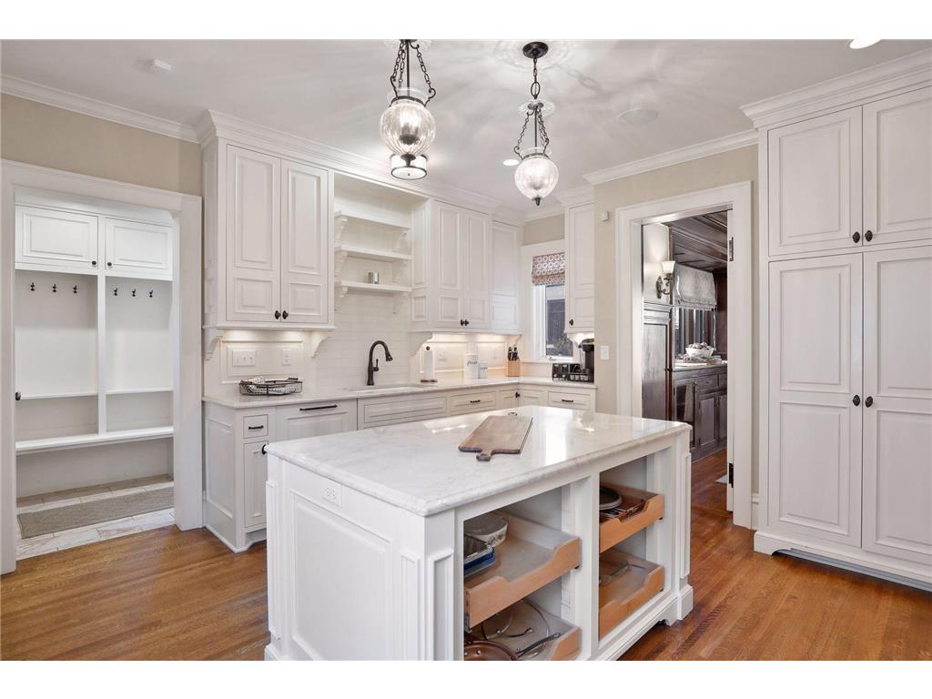 2504 Euclid Place Minneapolis MN 55405 7008026 image20