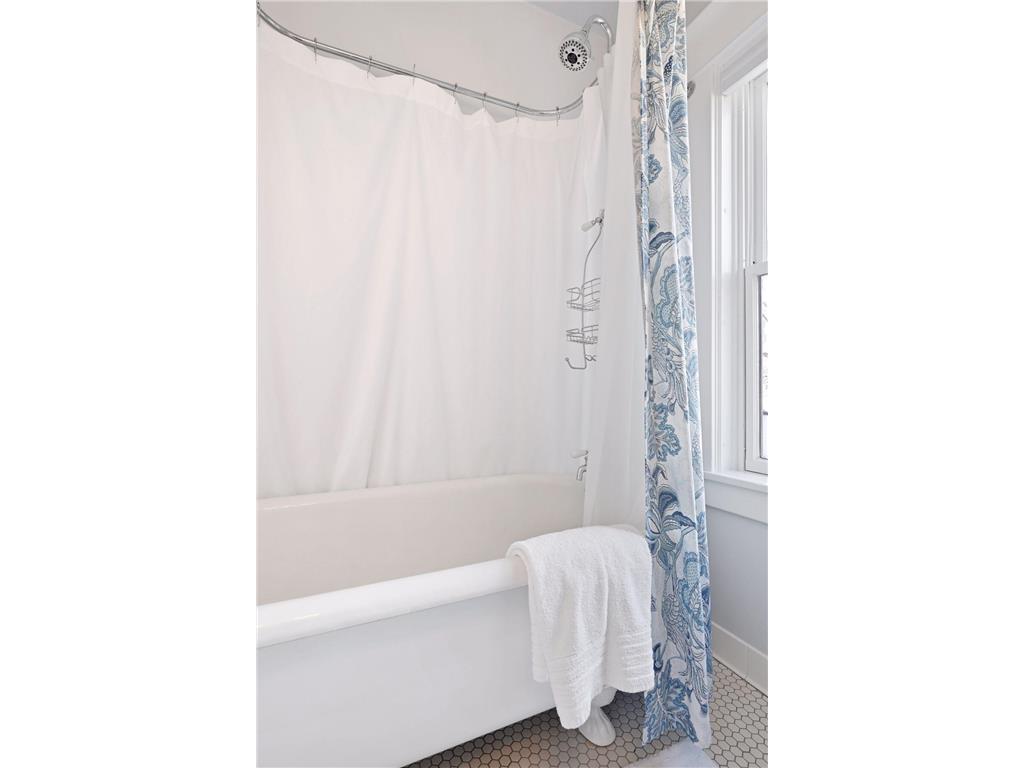 2504 Euclid Place Minneapolis MN 55405 7008026 image50