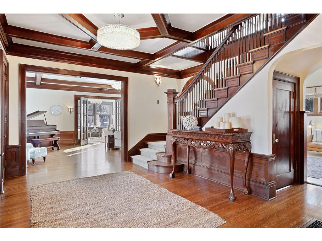 2504 Euclid Place Minneapolis MN 55405 7008026 image7