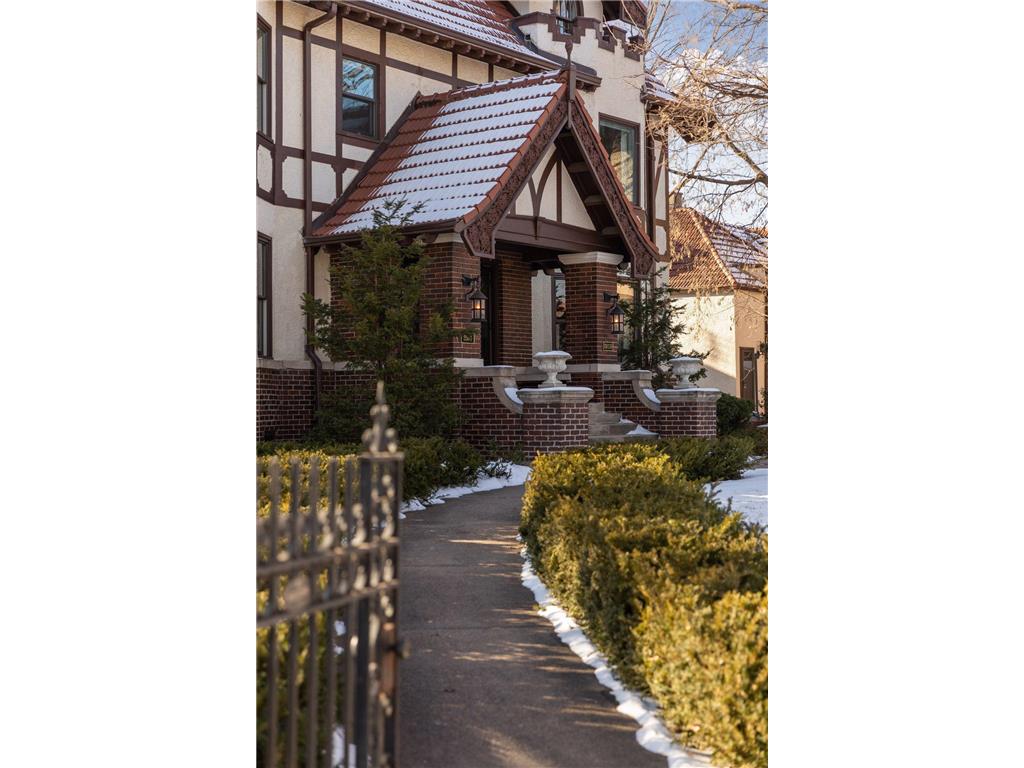 2504 Euclid Place Minneapolis MN 55405 7008026 image74