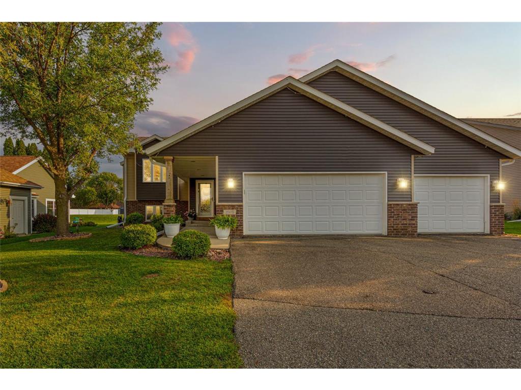 2505 30th Street NW Faribault MN 55021 7061487 image1