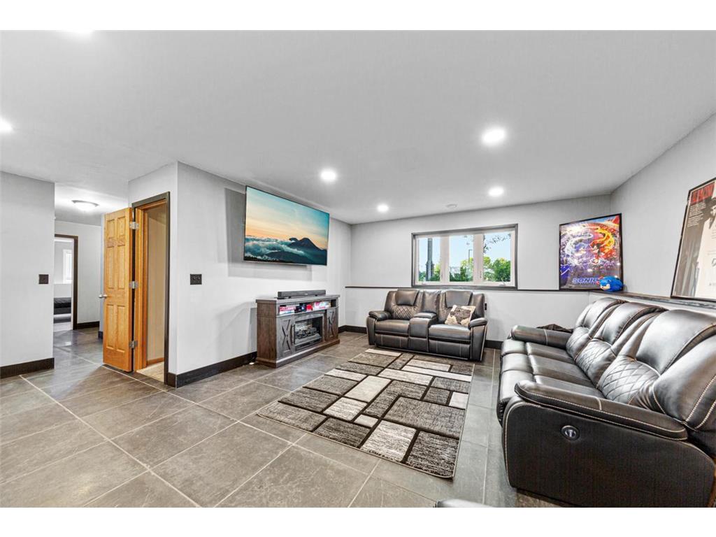 2505 30th Street NW Faribault MN 55021 7061487 image36