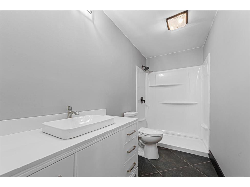 2505 30th Street NW Faribault MN 55021 7061487 image40