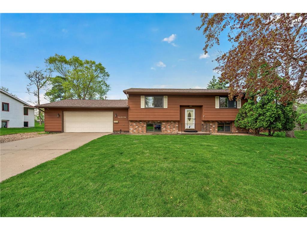 2505 Brenner Street Roseville MN 55113 7022565 image1