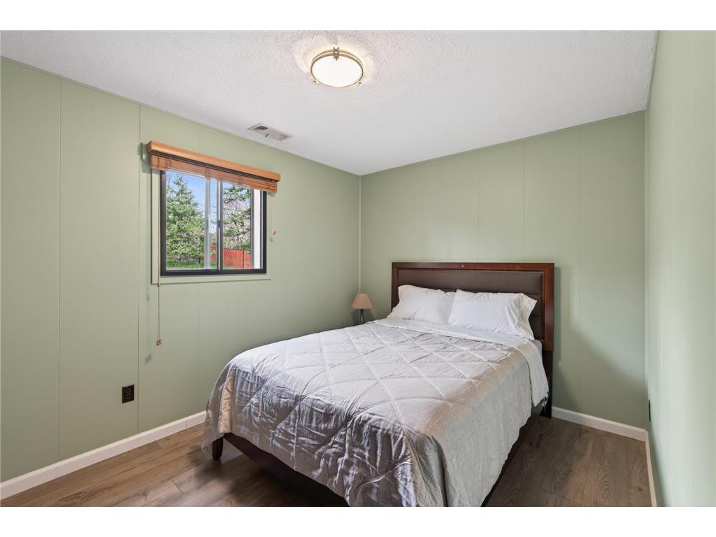 2505 Brenner Street Roseville MN 55113 7022565 image28