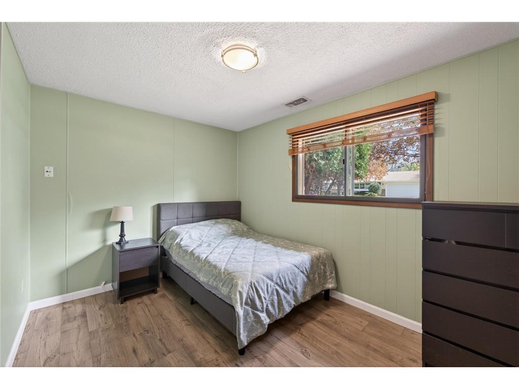 2505 Brenner Street Roseville MN 55113 7022565 image29