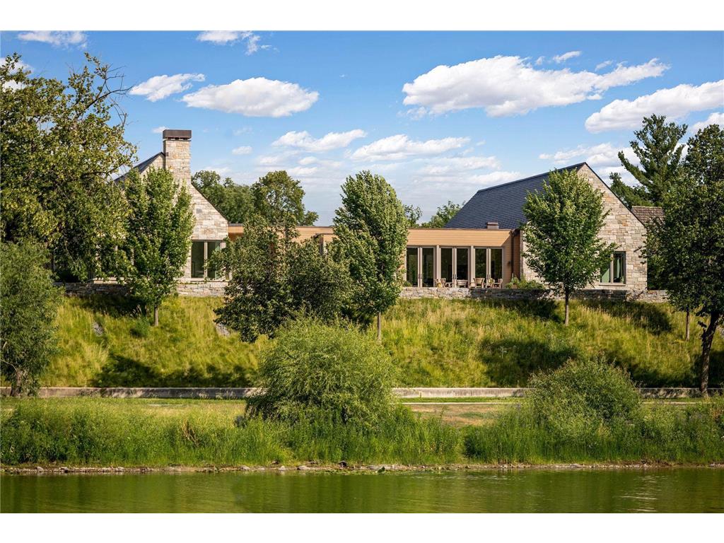 2505 E Lake Of The Isles Parkway Minneapolis MN 55405 - Lake of the Isles 7011797 image1