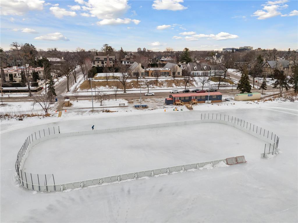 2505 E Lake Of The Isles Parkway Minneapolis MN 55405 - Lake of the Isles 7011797 image3