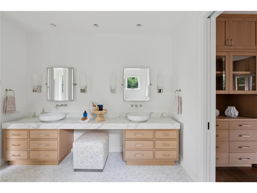 2505 E Lake Of The Isles Parkway Minneapolis MN 55405 - Lake of the Isles 7011797 image40