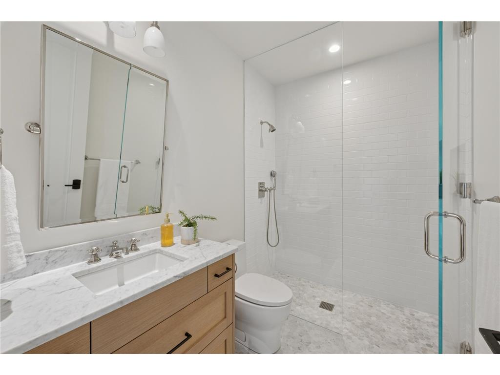 2505 E Lake Of The Isles Parkway Minneapolis MN 55405 - Lake of the Isles 7011797 image45