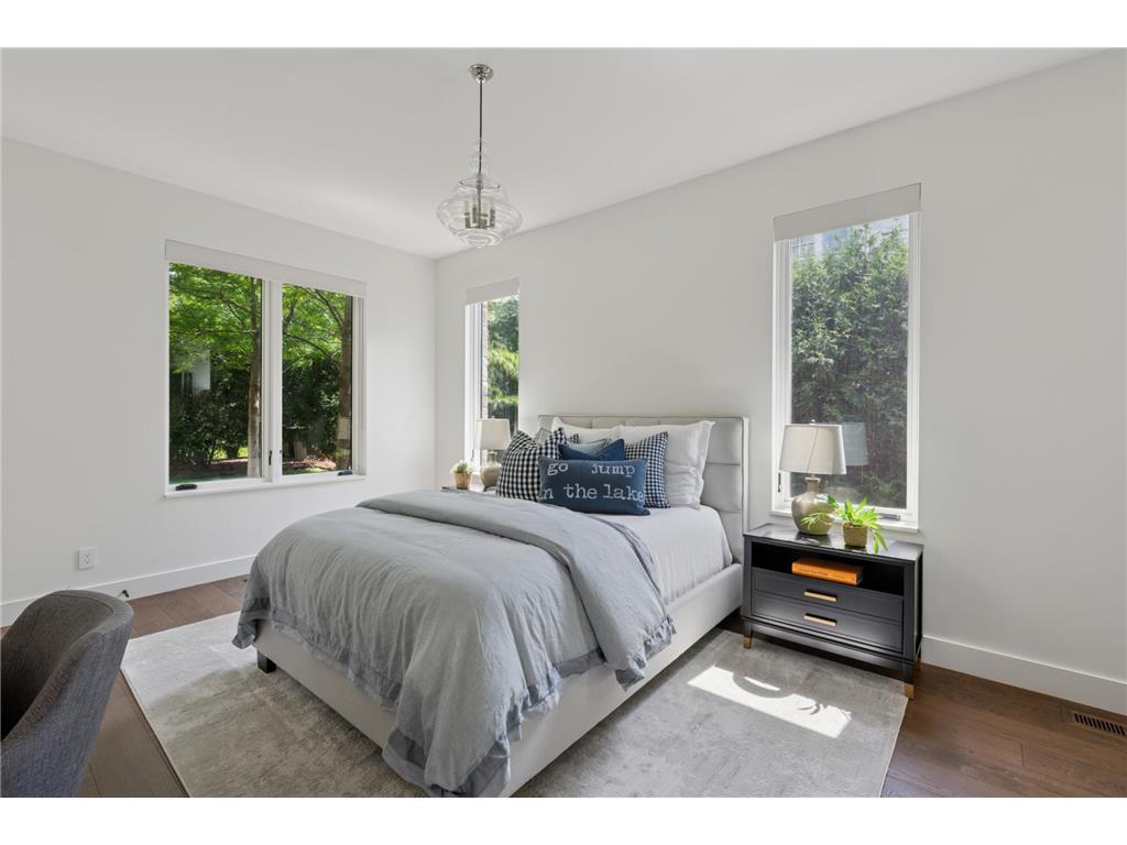 2505 E Lake Of The Isles Parkway Minneapolis MN 55405 - Lake of the Isles 7011797 image50