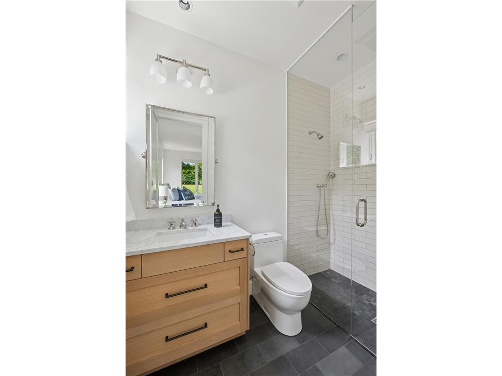 2505 E Lake Of The Isles Parkway Minneapolis MN 55405 - Lake of the Isles 7011797 image51