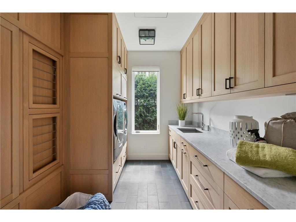 2505 E Lake Of The Isles Parkway Minneapolis MN 55405 - Lake of the Isles 7011797 image52