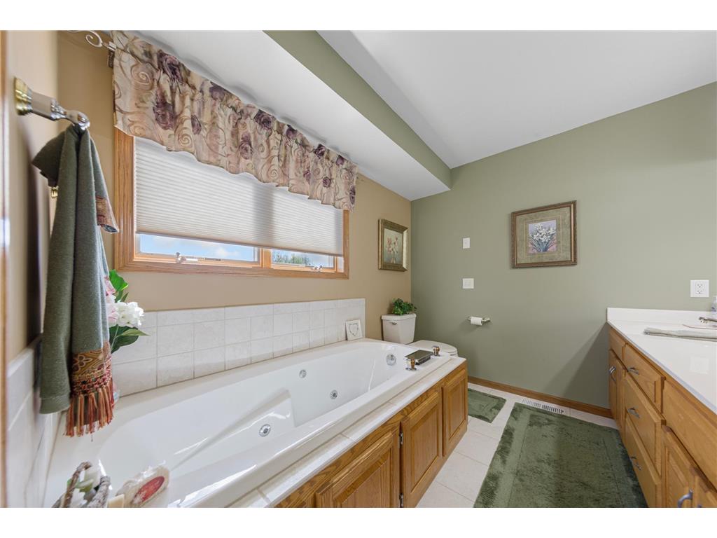 2505 Hulett Court Faribault MN 55021 7061822 image31