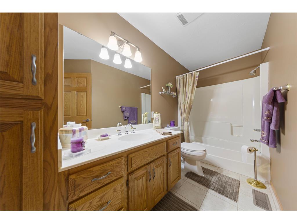 2505 Hulett Court Faribault MN 55021 7061822 image34