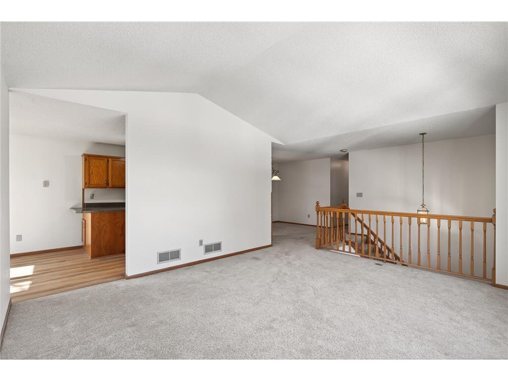 2505 Sumac Ridge White Bear Lake MN 55110 7019365 image4