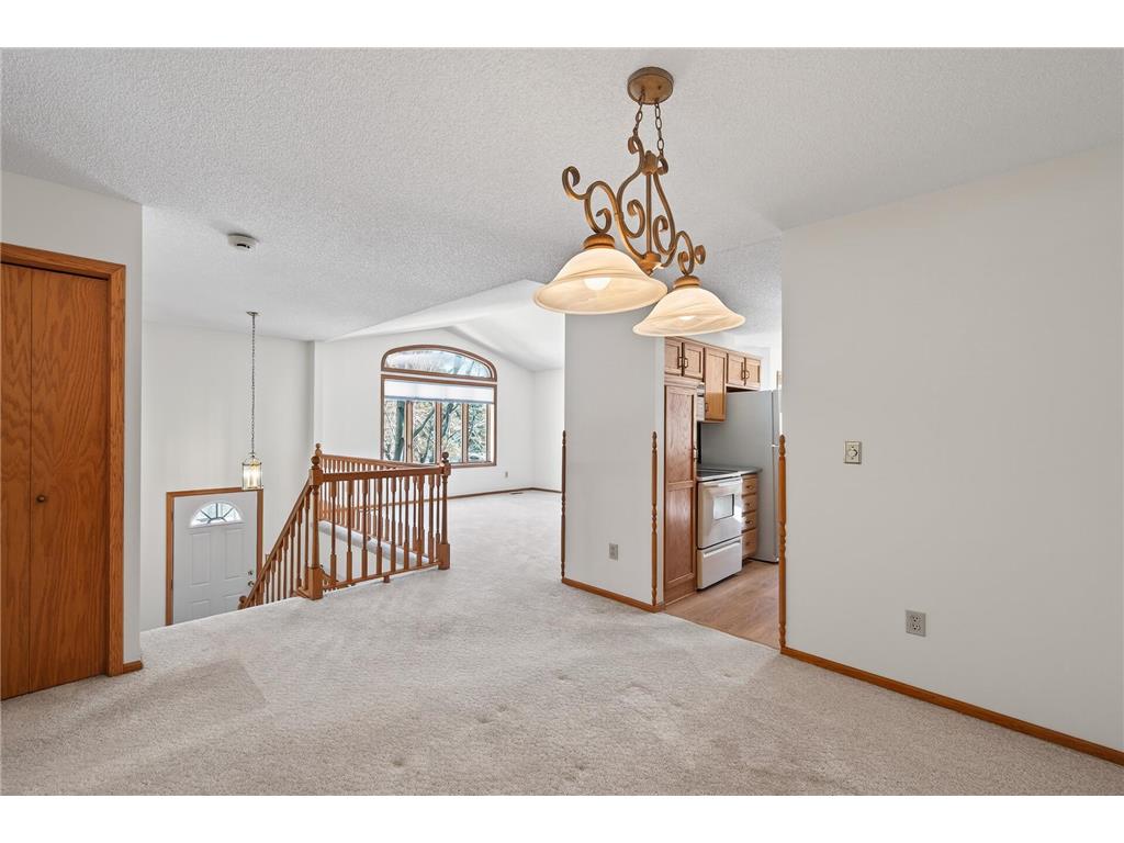 2505 Sumac Ridge White Bear Lake MN 55110 7019365 image5