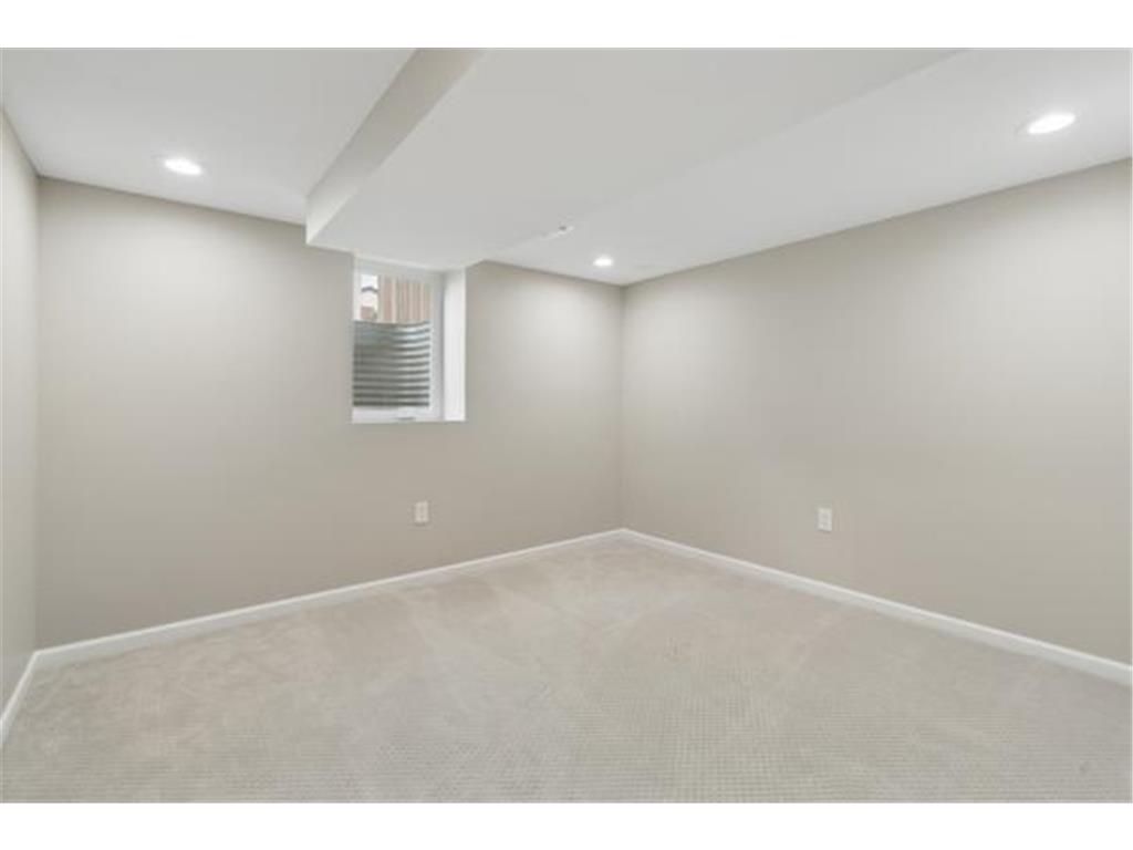 2505 W Armour Terrace Saint Anthony MN 55418 7064715 image33