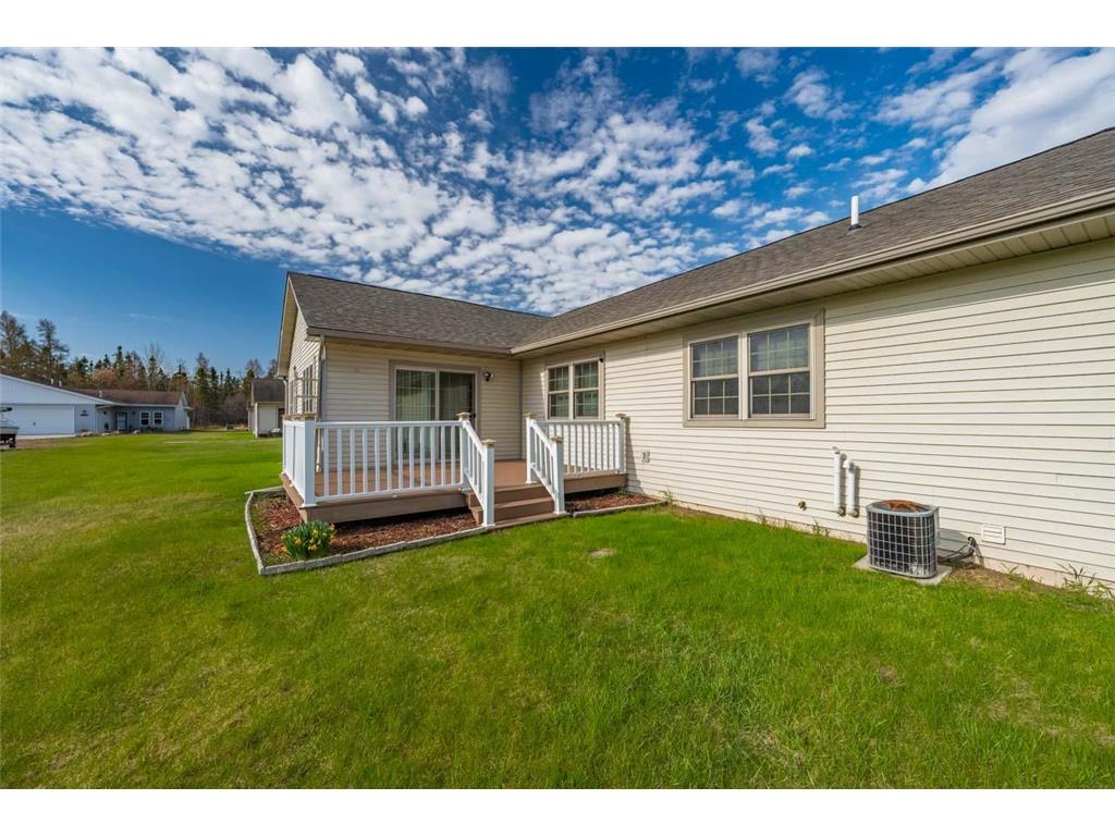 2506 21st Avenue E Hibbing MN 55746 7072010 image2